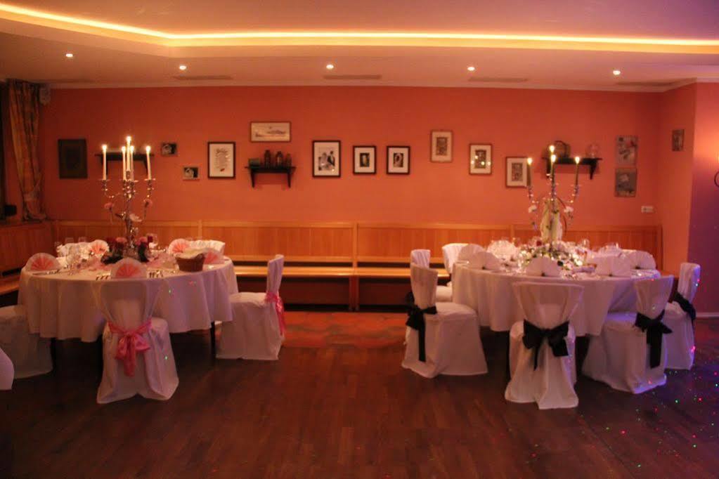 Hotel Grasbrunner Hof Екстер'єр фото